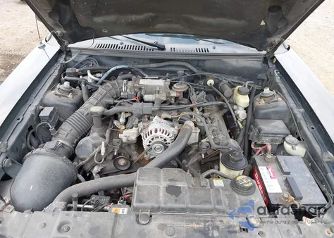 2001 Ford Mustang Gt z USA, uszkodzony, nr VIN 1FAFP45X11F128481